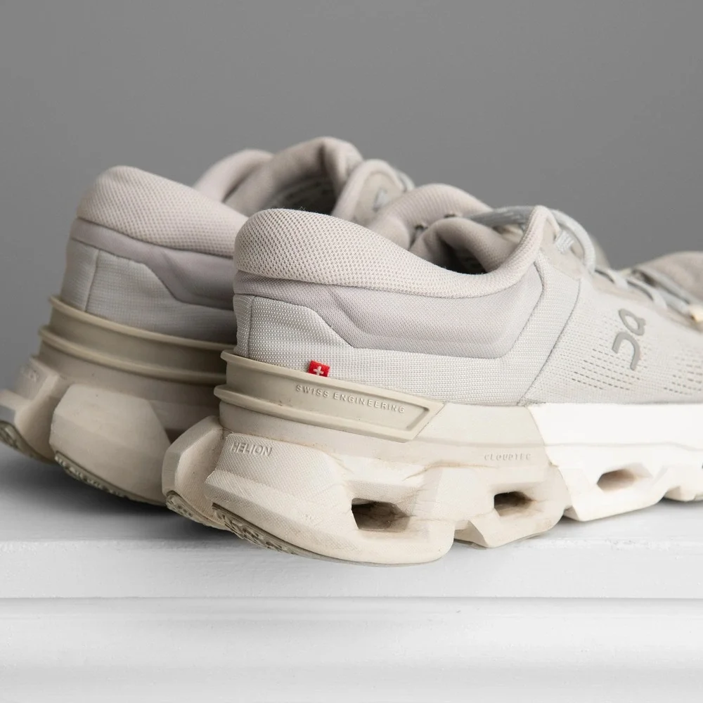 On Running Cloudflyer 4 Running Shoes W9.5/M8 Minimalist Gym Sneakers Athleisure